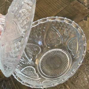 Kig Malaysia - Vintage Clear Glass Heart & Fleur De Lis Design - Candy Bowl with